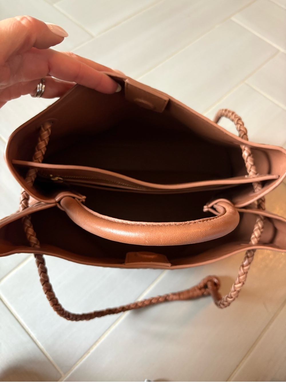 Quince Italian Leather Handwoven Satchel | Cognac | Large - Picture 3 of 16